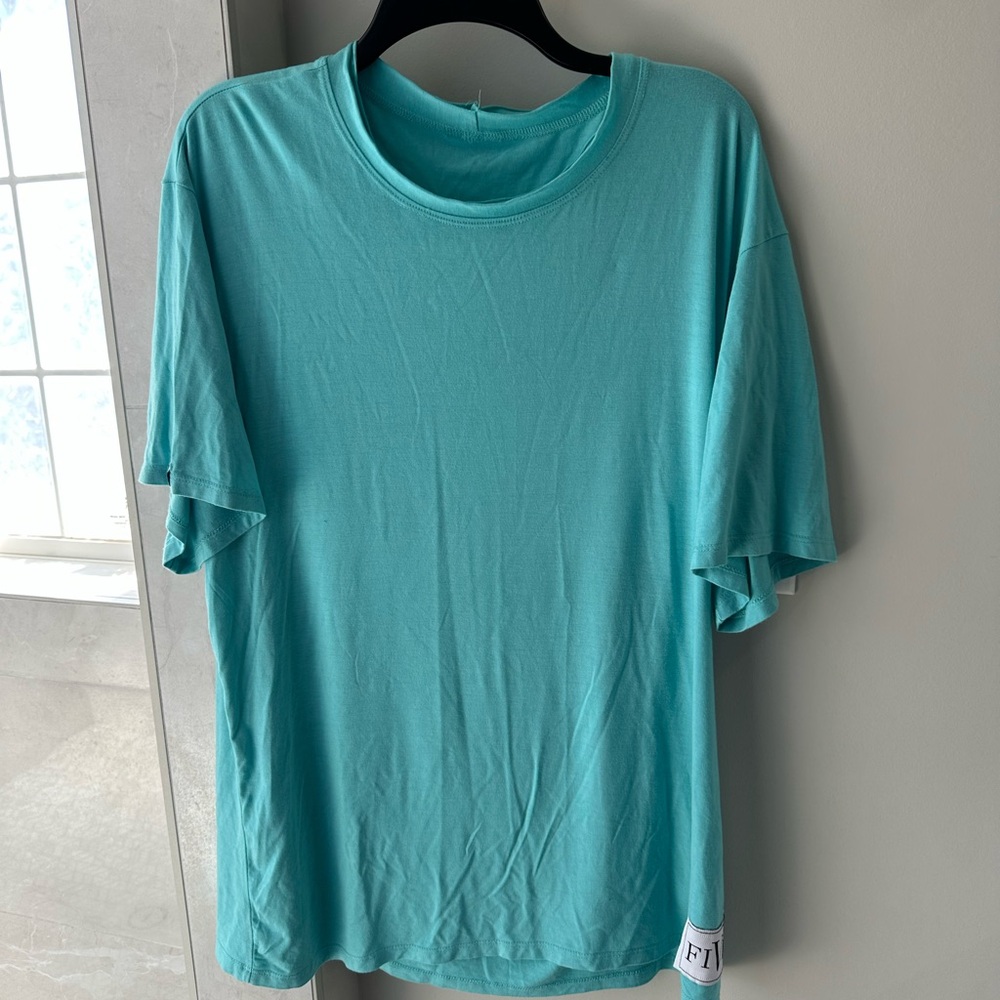 FIVE Dancewear Oversized Lounge Shirt in Teal OS